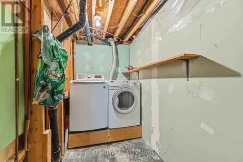 26 Denham Way Ottawa ON K2S 1H5