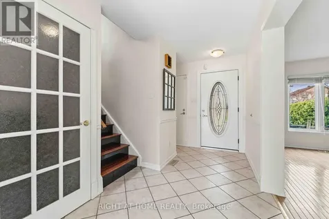 26 Denham Way Ottawa ON K2S 1H5