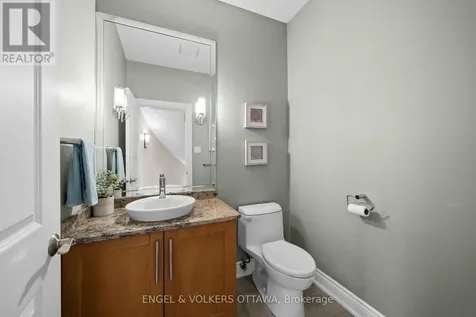 6842 South Village Drive Ottawa ON K4P 0A5