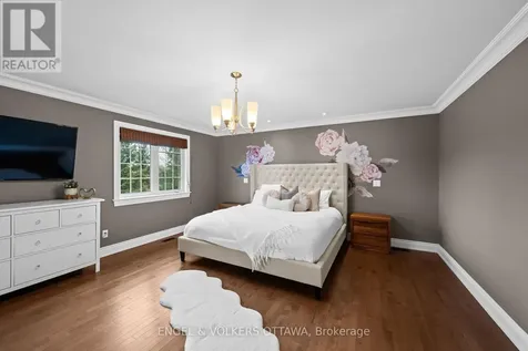6842 South Village Drive Ottawa ON K4P 0A5