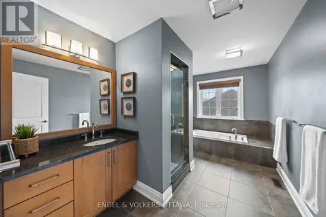 6842 South Village Drive Ottawa ON K4P 0A5