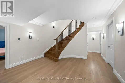 6842 South Village Drive Ottawa ON K4P 0A5