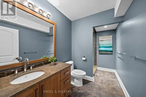 6842 South Village Drive Ottawa ON K4P 0A5