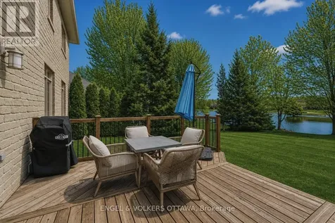 6842 South Village Drive Ottawa ON K4P 0A5