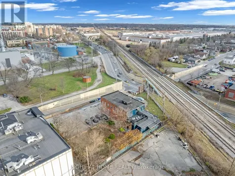 279 Drouillard Road Windsor ON N8Y 2P4