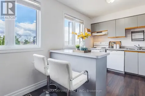 56 Harris Avenue Brantford ON N3R 2E9