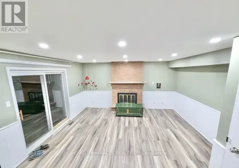 68 Briargate Drive Kitchener ON N2E 2J8