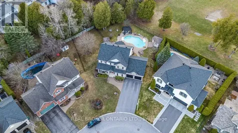 32 Feldspar Crescent Ottawa ON K2S 1Y3