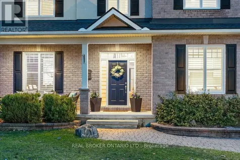 32 Feldspar Crescent Ottawa ON K2S 1Y3