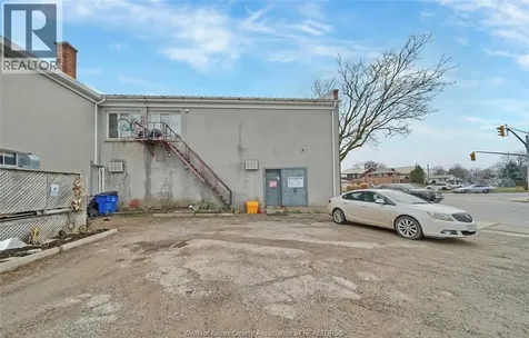 100 London Road Thamesville ON N0P 2K0