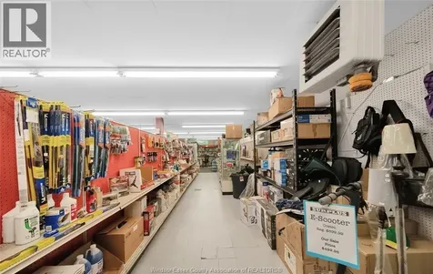 100 London Road Thamesville ON N0P 2K0