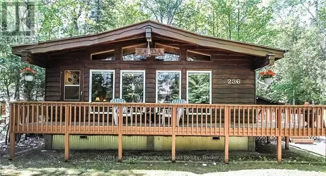 236 Zoo Park Road Wasaga Beach ON L9Z 2P2