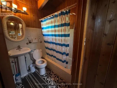 236 Zoo Park Road Wasaga Beach ON L9Z 2P2