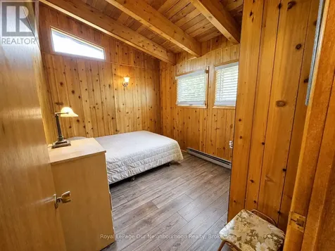 236 Zoo Park Road Wasaga Beach ON L9Z 2P2