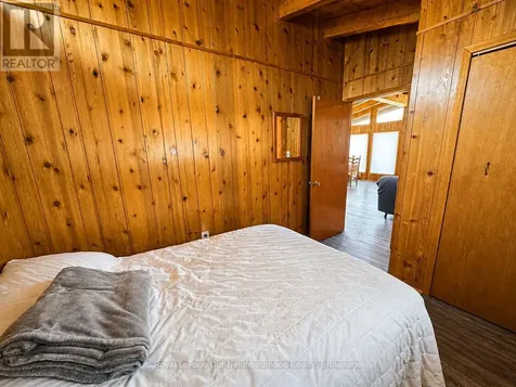 236 Zoo Park Road Wasaga Beach ON L9Z 2P2
