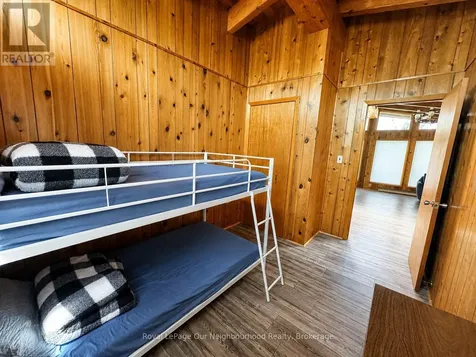 236 Zoo Park Road Wasaga Beach ON L9Z 2P2