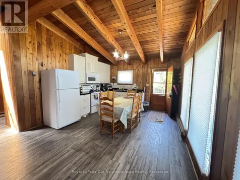 236 Zoo Park Road Wasaga Beach ON L9Z 2P2