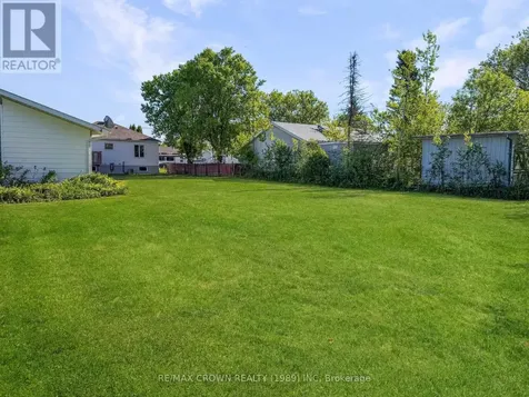 43 De L'etang Boulevard Kapuskasing ON P5N 2M6