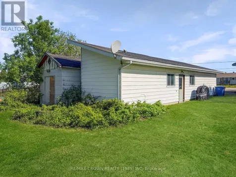 43 De L'etang Boulevard Kapuskasing ON P5N 2M6