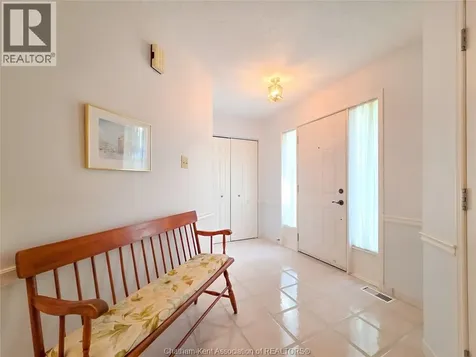 21 Earl Drive Chatham ON N7M 6E6