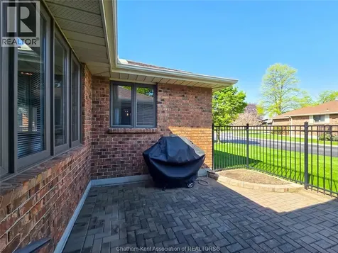 21 Earl Drive Chatham ON N7M 6E6