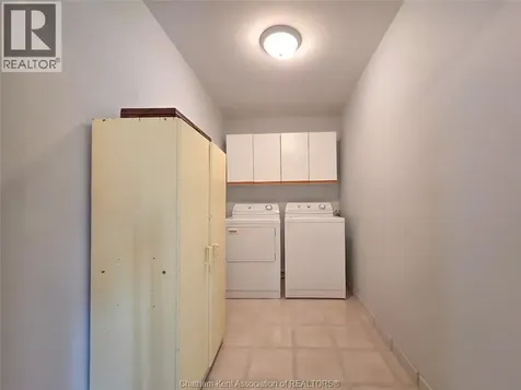 21 Earl Drive Chatham ON N7M 6E6