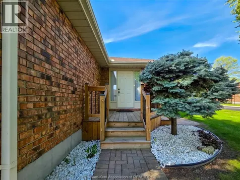 21 Earl Drive Chatham ON N7M 6E6