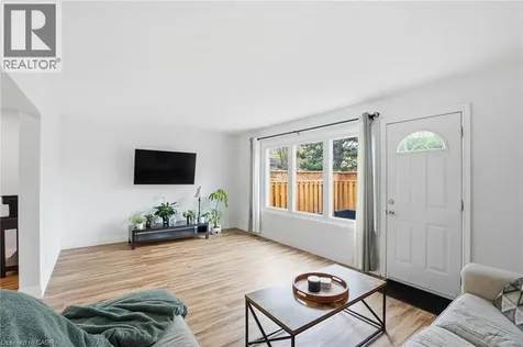 61 Albright Road Hamilton ON L8K 6H5