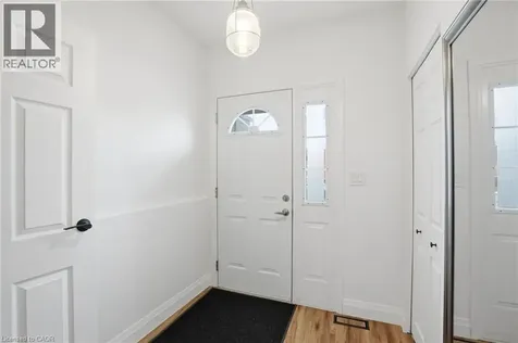 61 Albright Road Hamilton ON L8K 6H5
