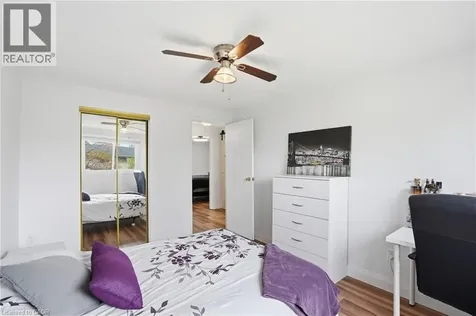 61 Albright Road Hamilton ON L8K 6H5
