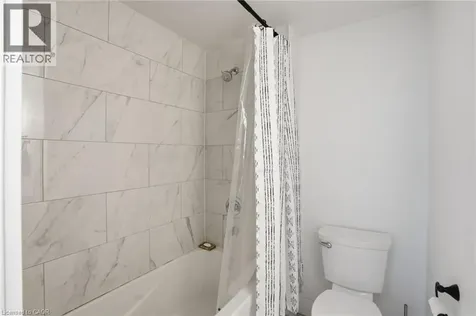 61 Albright Road Hamilton ON L8K 6H5