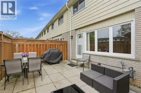 61 Albright Road Hamilton ON L8K 6H5