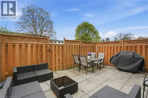 61 Albright Road Hamilton ON L8K 6H5