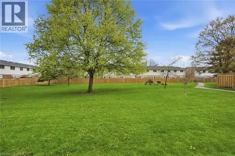 61 Albright Road Hamilton ON L8K 6H5