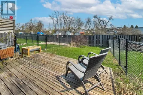 24 Michelle Drive Orillia ON L3V 0B4