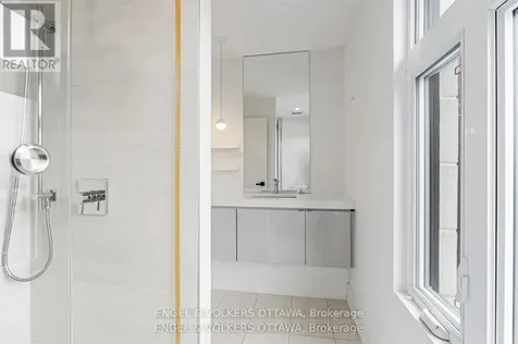 2154 Rice Avenue Ottawa ON K2A 0C4