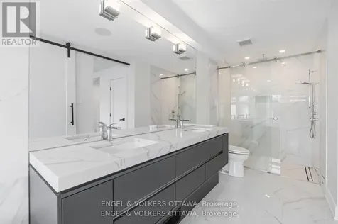 2154 Rice Avenue Ottawa ON K2A 0C4