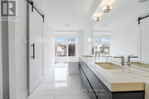 2154 Rice Avenue Ottawa ON K2A 0C4