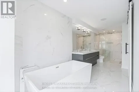 2154 Rice Avenue Ottawa ON K2A 0C4