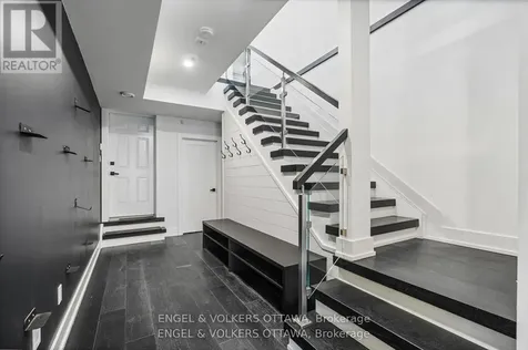 2154 Rice Avenue Ottawa ON K2A 0C4