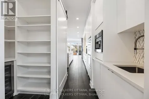 2154 Rice Avenue Ottawa ON K2A 0C4