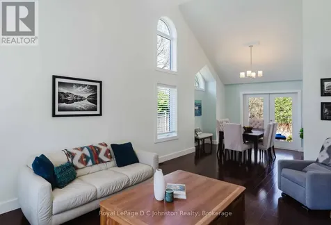 516 Meadow Lane Saugeen Shores ON N0H 2L0
