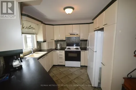225 Vanier Crescent Renfrew ON K7V 4K6