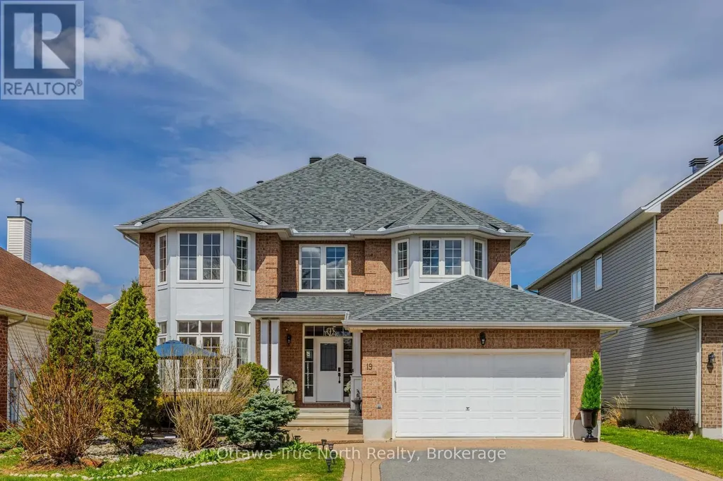 19 Black Tern Crescent Ottawa ON K2M 2Z4