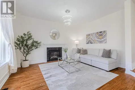 19 Black Tern Crescent Ottawa ON K2M 2Z4