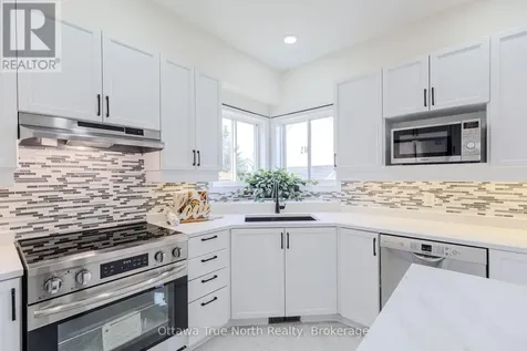 19 Black Tern Crescent Ottawa ON K2M 2Z4