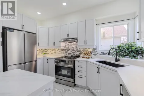 19 Black Tern Crescent Ottawa ON K2M 2Z4