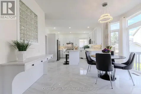19 Black Tern Crescent Ottawa ON K2M 2Z4