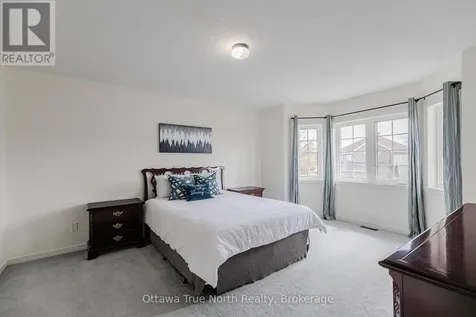 19 Black Tern Crescent Ottawa ON K2M 2Z4