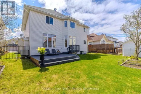 19 Black Tern Crescent Ottawa ON K2M 2Z4